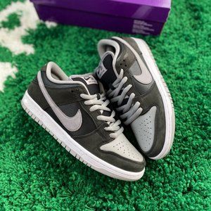 Nike DUNK low shadow grey skate shoes